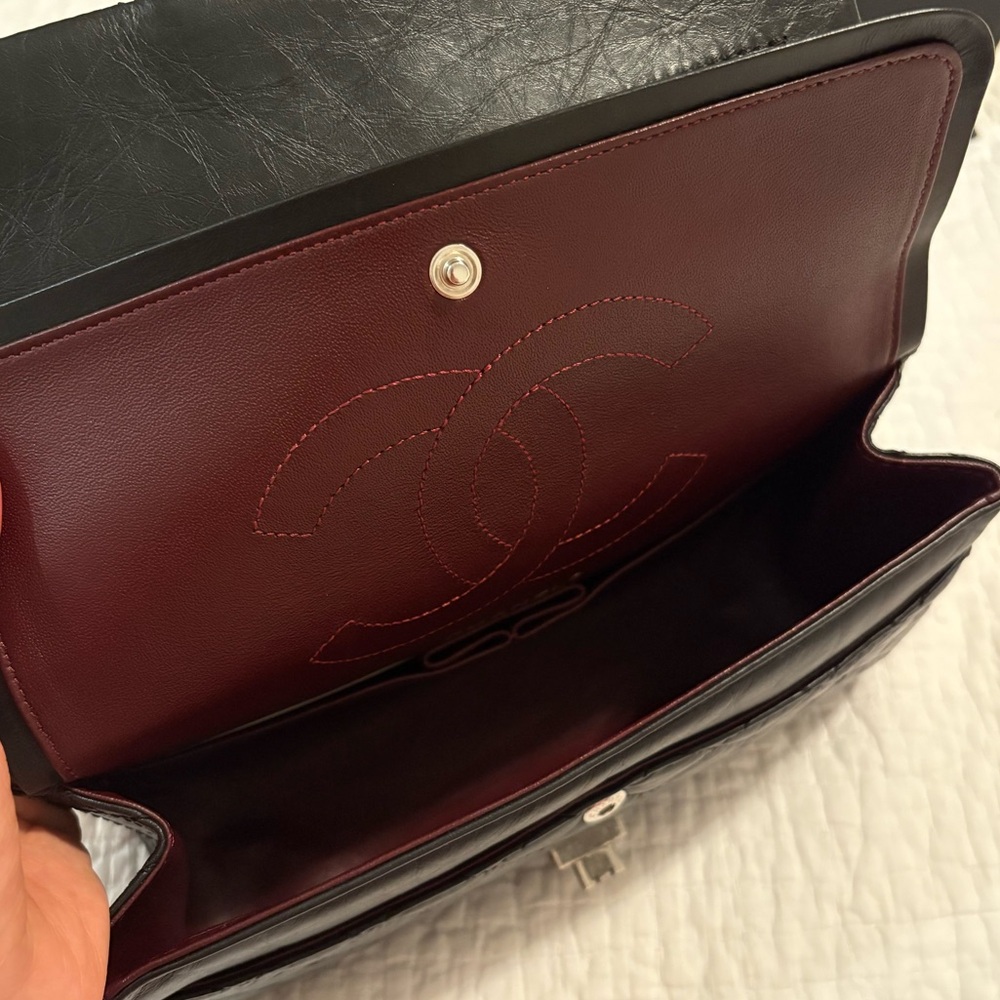 Chanel Reissue 225 Distressed Black RHW - Picture 11 of 14